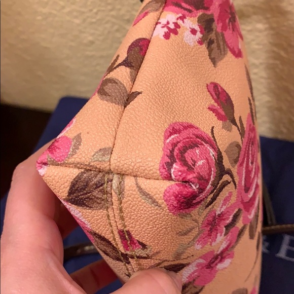 Dooney &Bourke Bag - Picture 3 of 8